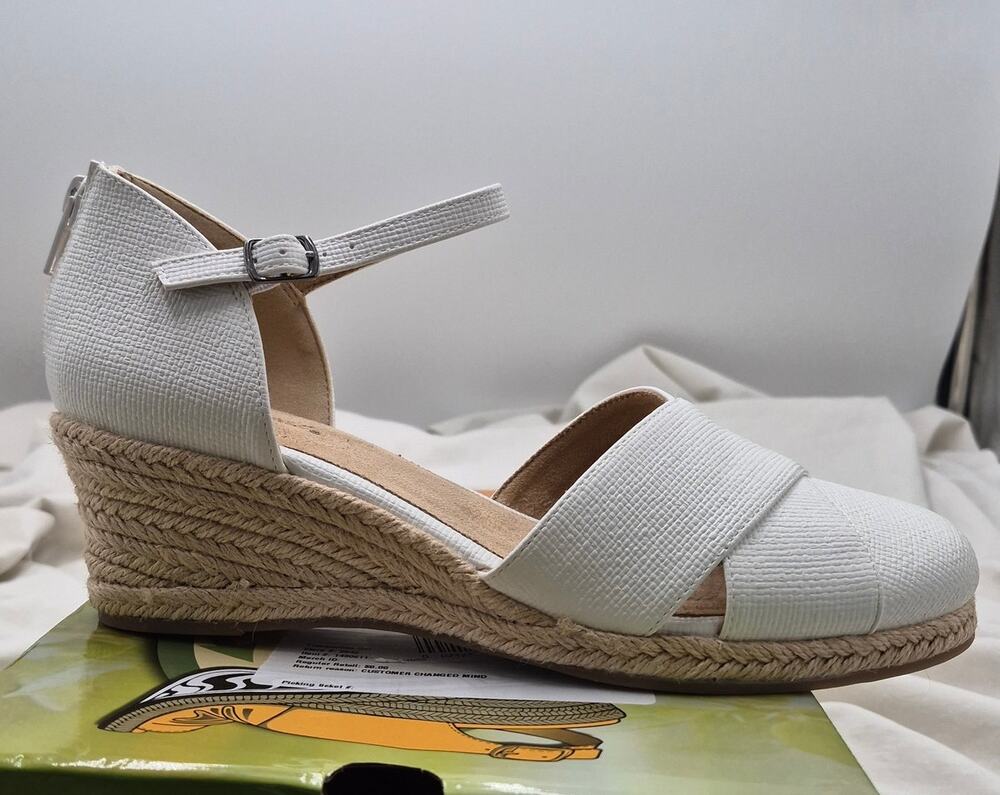 NEW Easy Street Coast White Linen Zipper Ankle Strap Espadrille Wedge Sandal   9